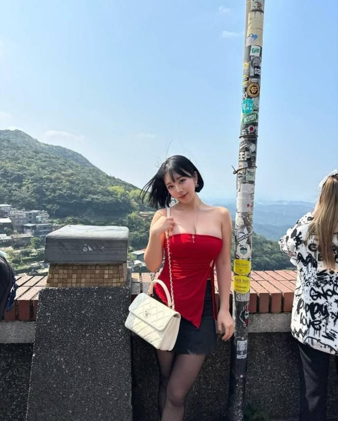 韩国美女主播金娜贤写真图