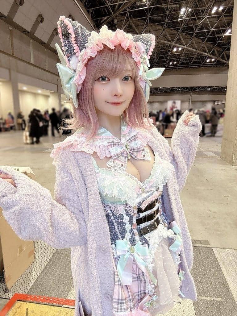 宫本彩希Cosplay作品3：精致服装与绝佳表现力