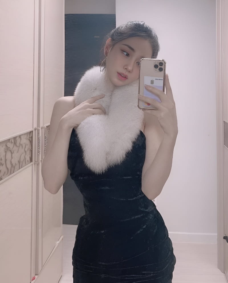 性感韩国美女Candyseul，诱人的性感身材