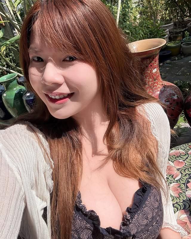 佳姫Varangkana Klapajon，丰腴身材无可挑剔