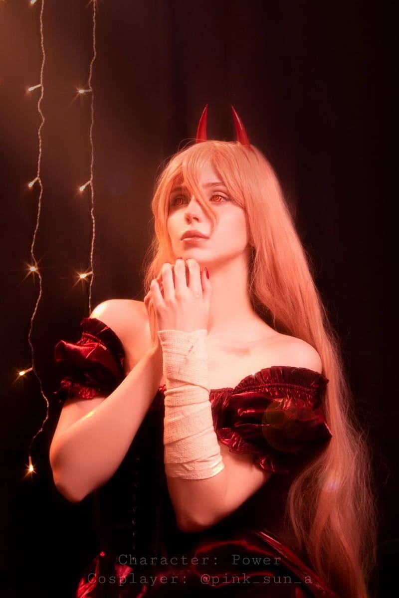 俄罗斯美女Cos《兔子洞》 初音 黑丝网袜兔女郎Cosplay图片