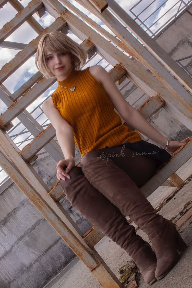 俄罗斯美女Cos《兔子洞》 初音 黑丝网袜兔女郎Cosplay图片