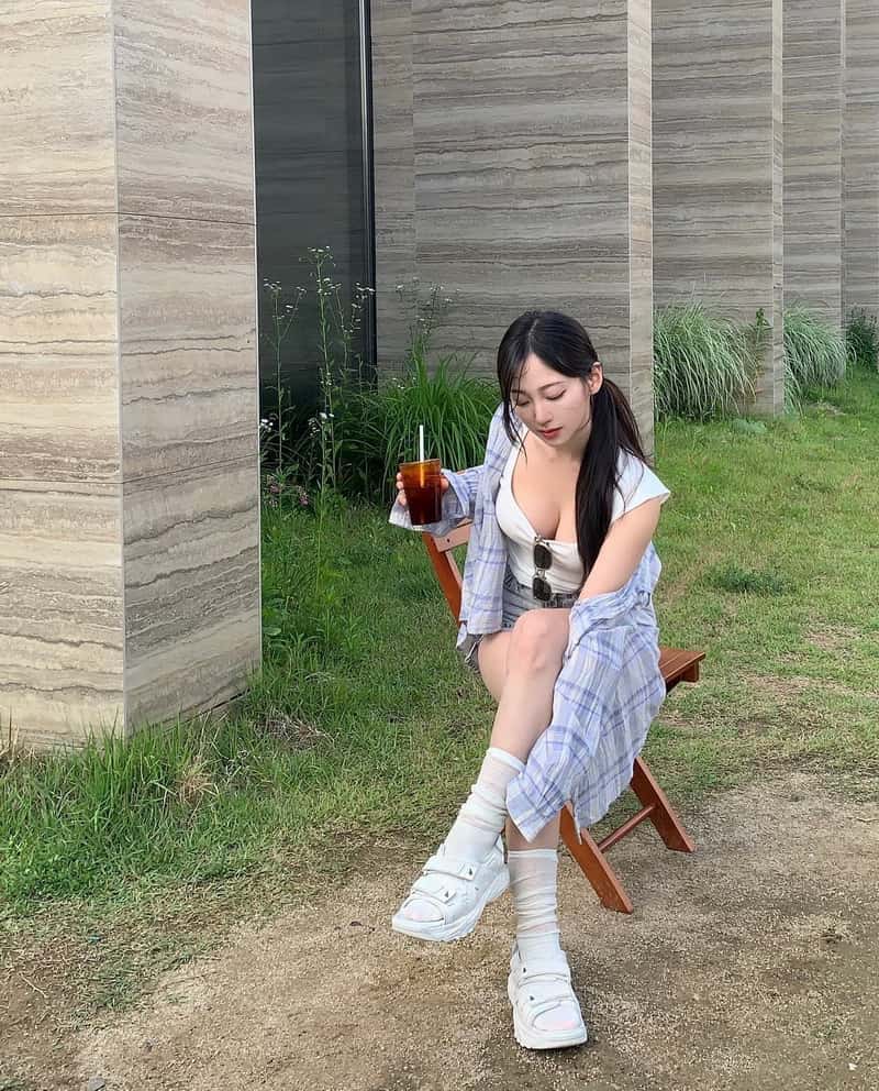 金淑贞:韩国美女模特的时尚宣言