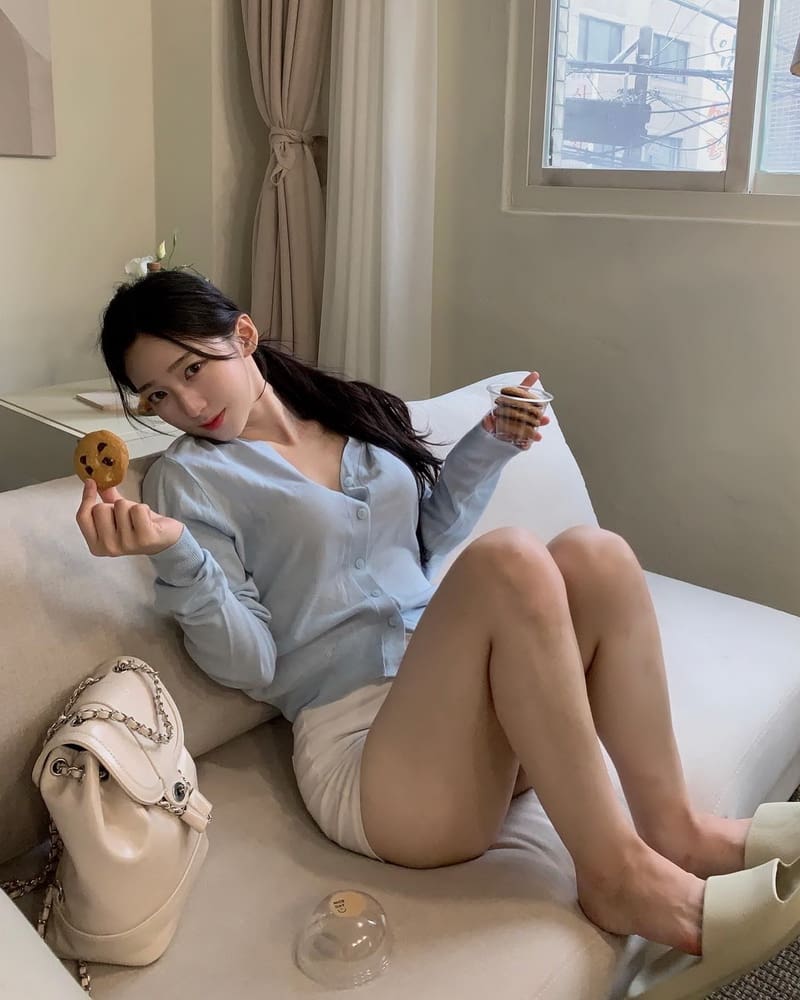 金淑贞:魅力身材吸引众人目光