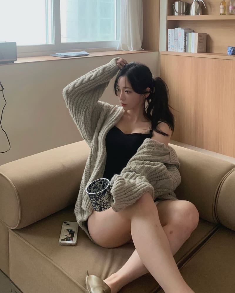 韩国美女模特金淑贞时尚造型展示