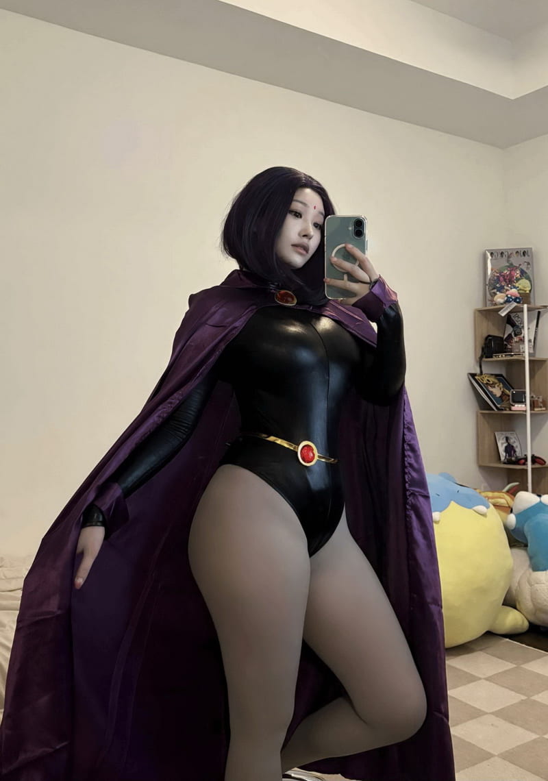 Hyoon 完美身材COS