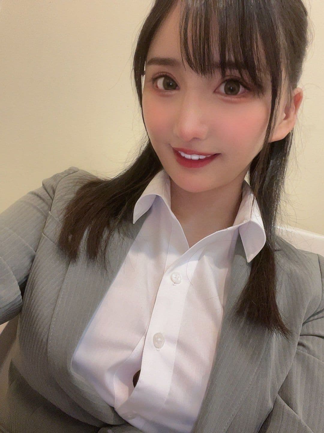 楪可怜写真写真,展现迷人魅力