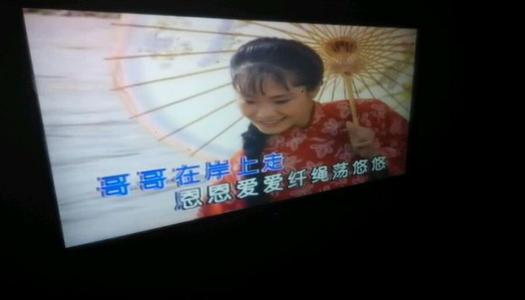 KTV唱歌欢乐场景