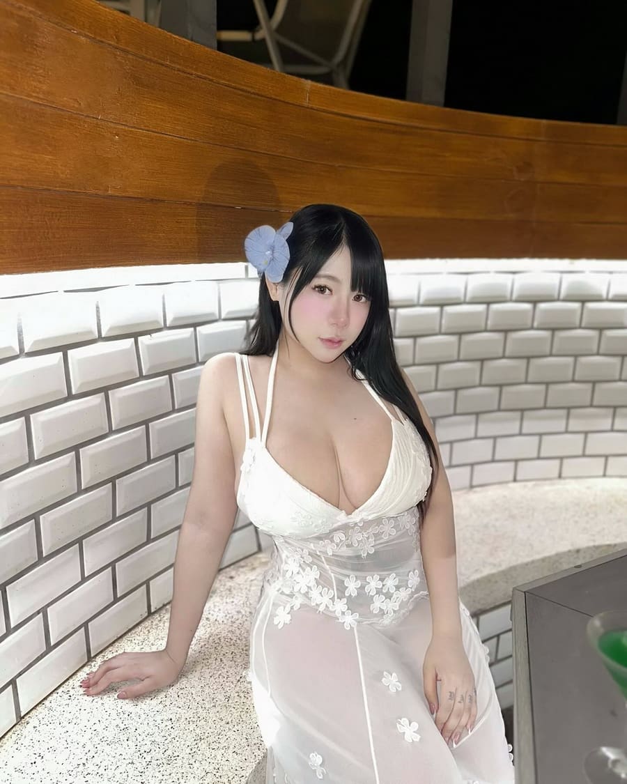 Bxby Chalamx:性感网红,泰国美女的代表