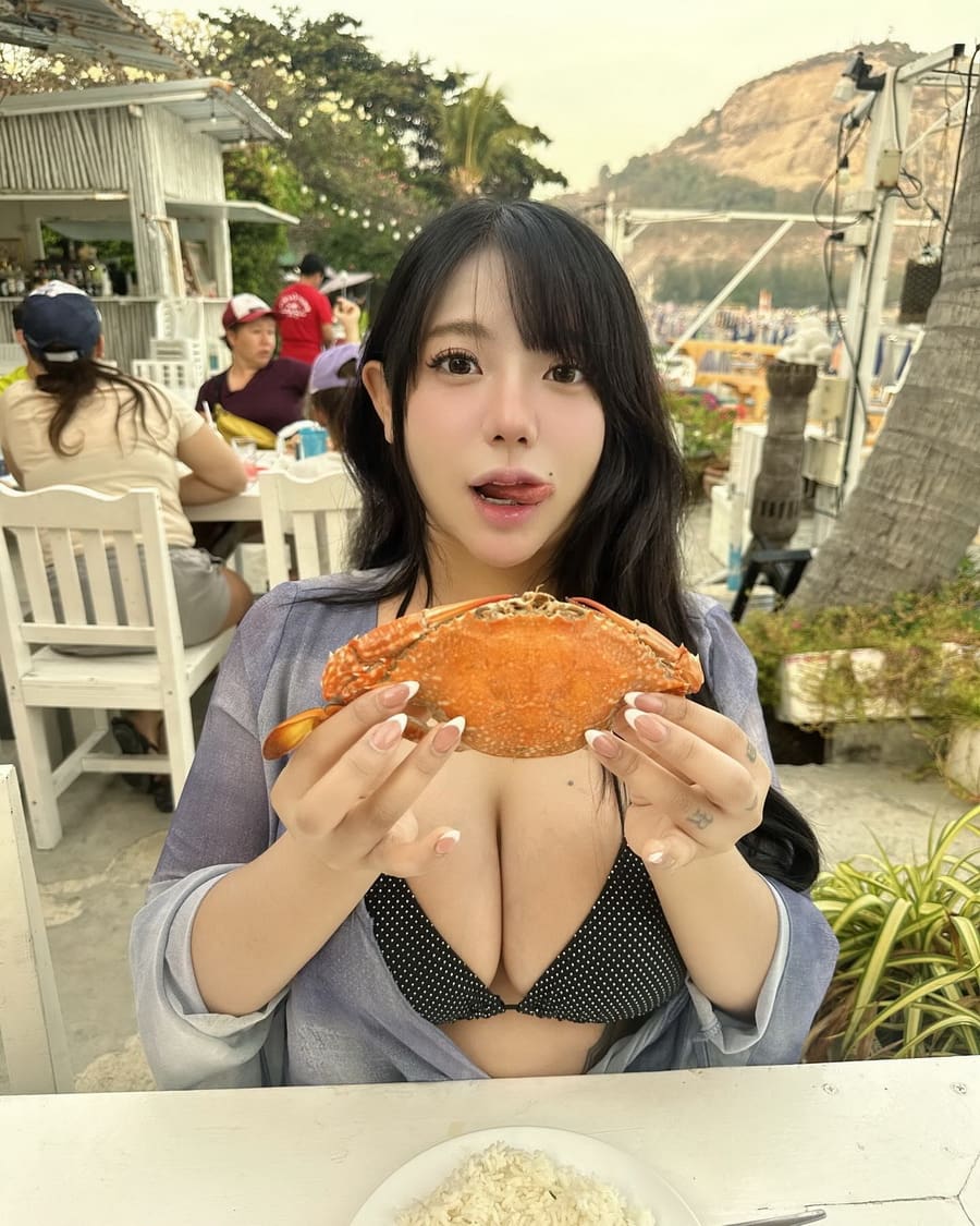 Bxby Chalamx:典型泰国美女,性感又不失可爱