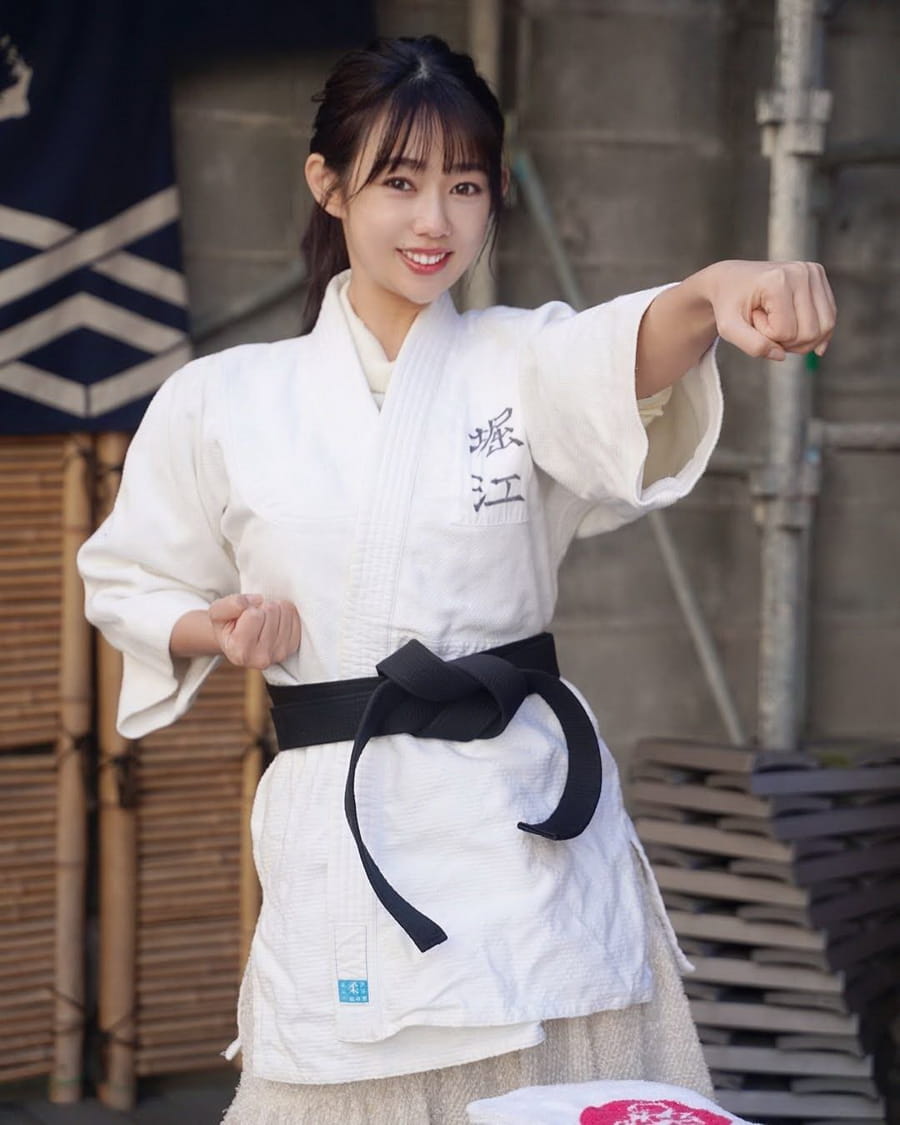 堀江圣夏的破砖之旅,带给观众无限惊喜