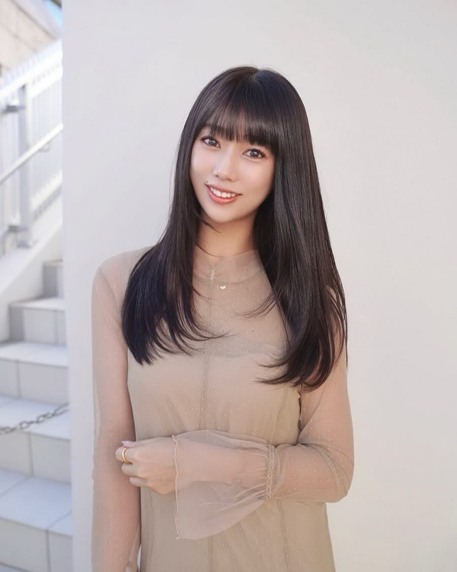 堀江圣夏展示空手道绝技,风姿卓越