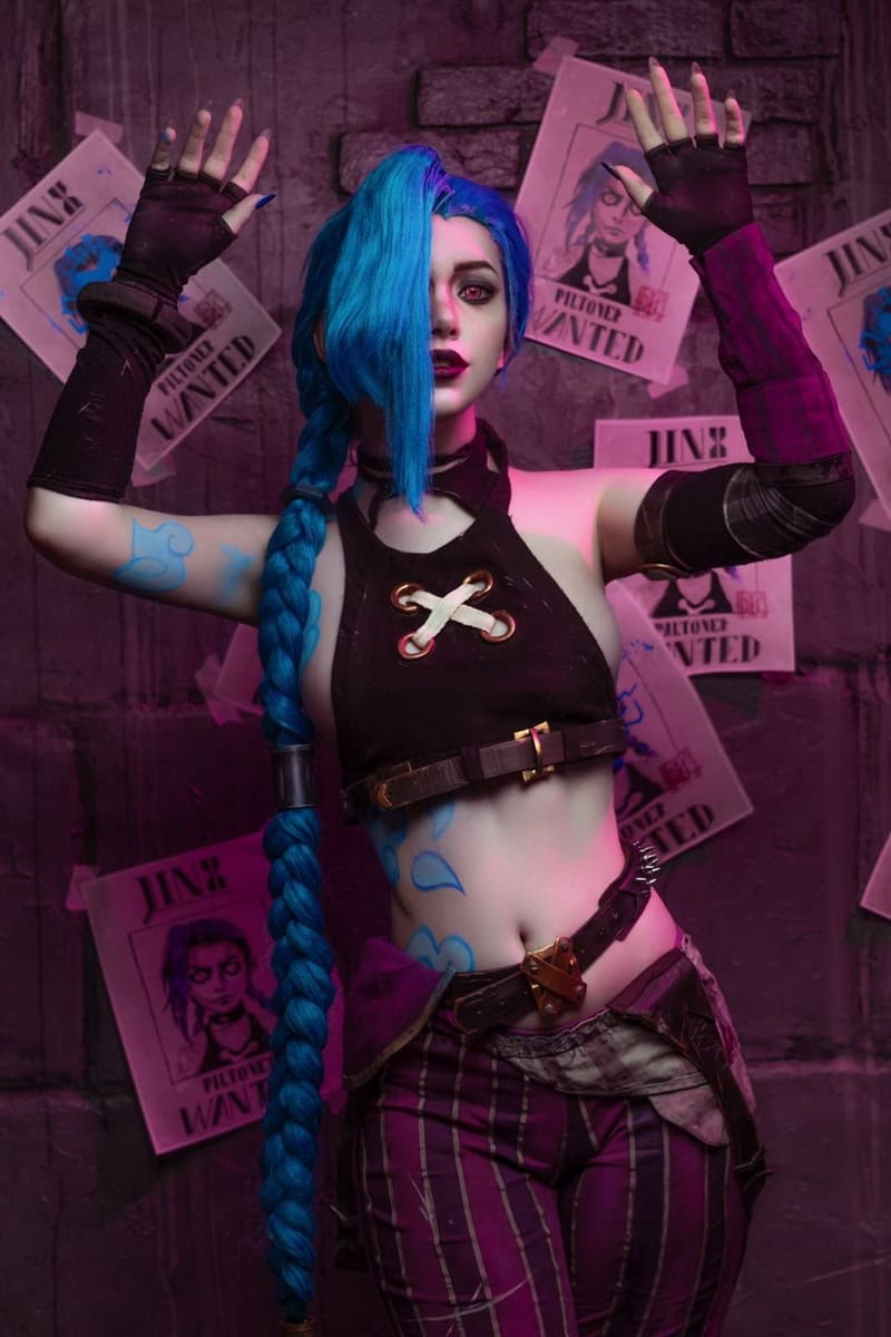 欧美御姐Ulichan隐形女Cos美图十二,展现魅力与力量的结合