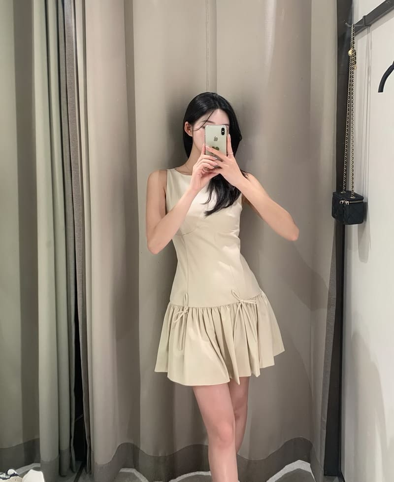 Kirome无论什么风格都能轻松驾驭，展现女性独特魅力