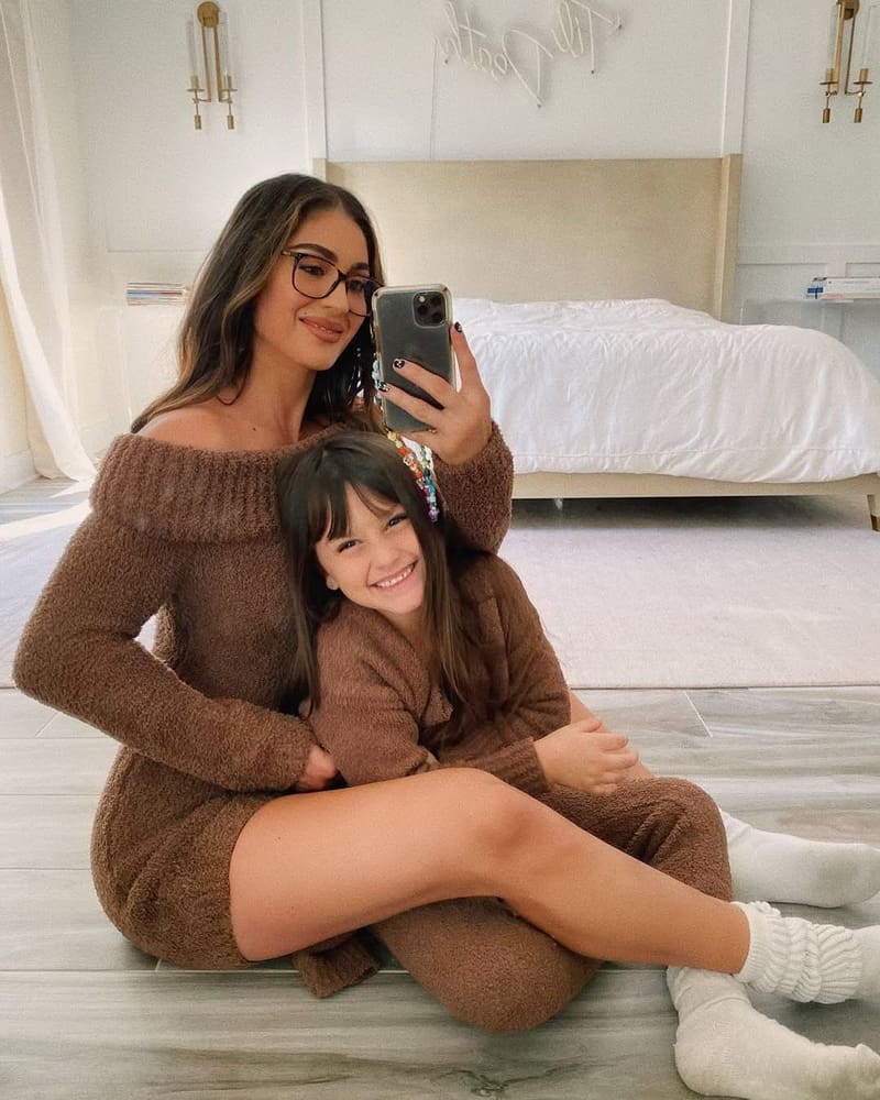 HOPE HOWARD,完美身材展现力量与美丽并存