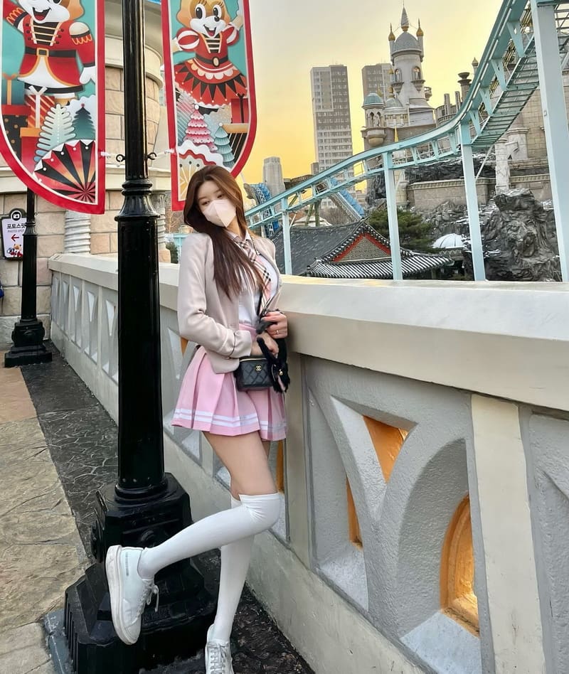 Kirome通过健身塑造出完美的女性身材