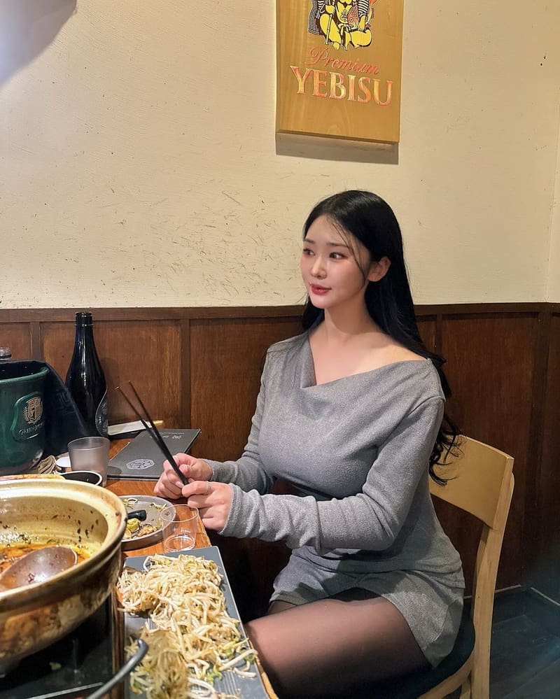 韩国网红yoonderful_迷人侧颜