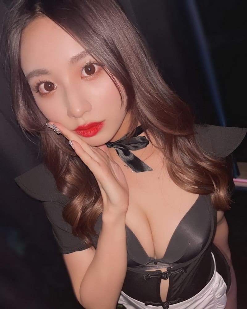 神山みれい 性感红唇