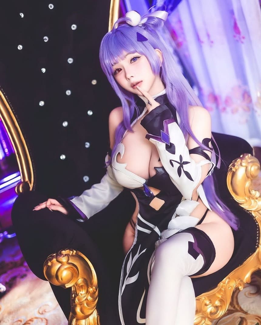 尹雪花气质出众,完美演绎游戏女主