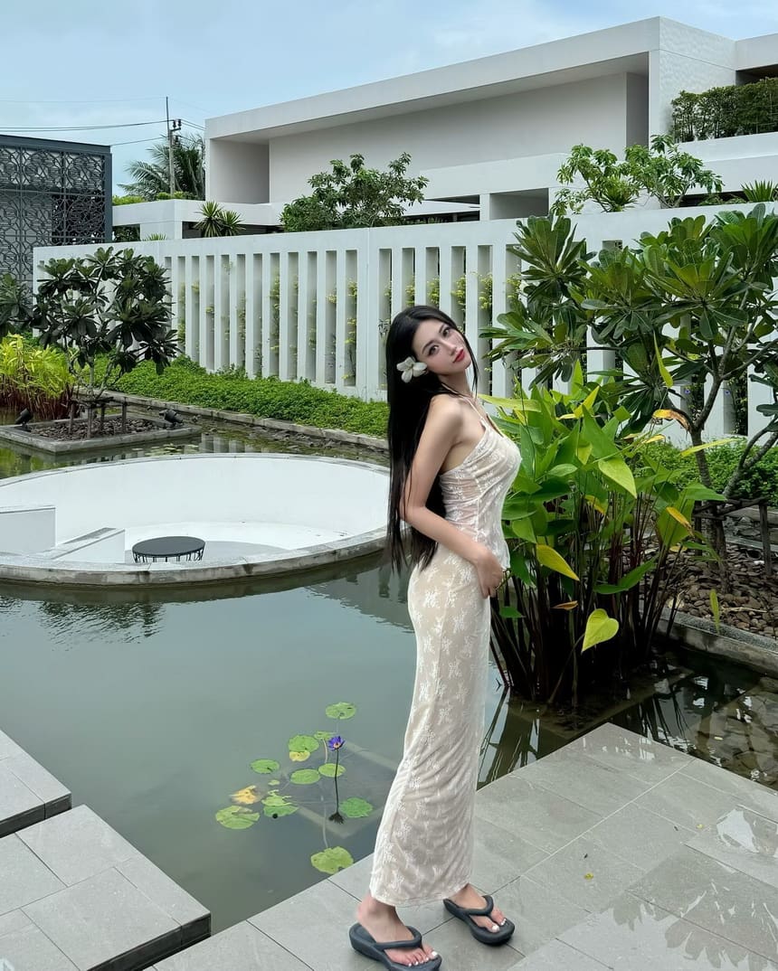 独特气质与时尚街拍的韩国超模@Sissi_gyx。