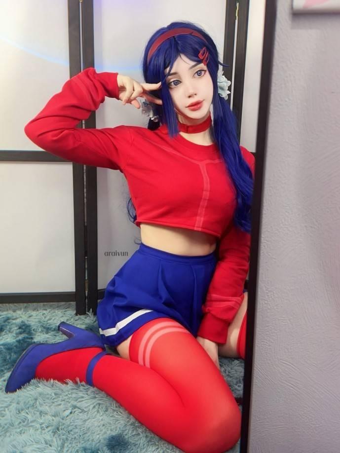 araivunCOS美图,性感身材与红丝美腿