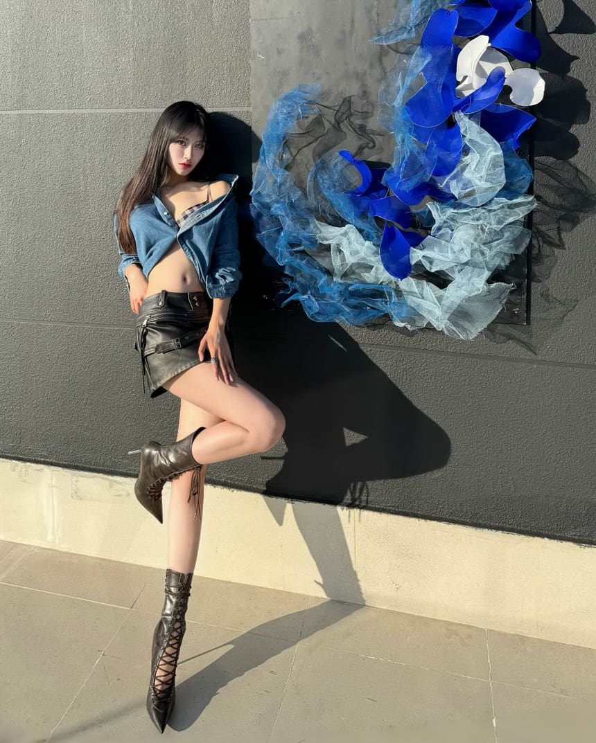 甜美笑容与时尚风格的@Sissi_gyx。