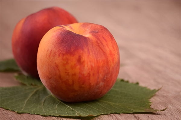 梦见水蜜桃:爱情与财富的双重象征