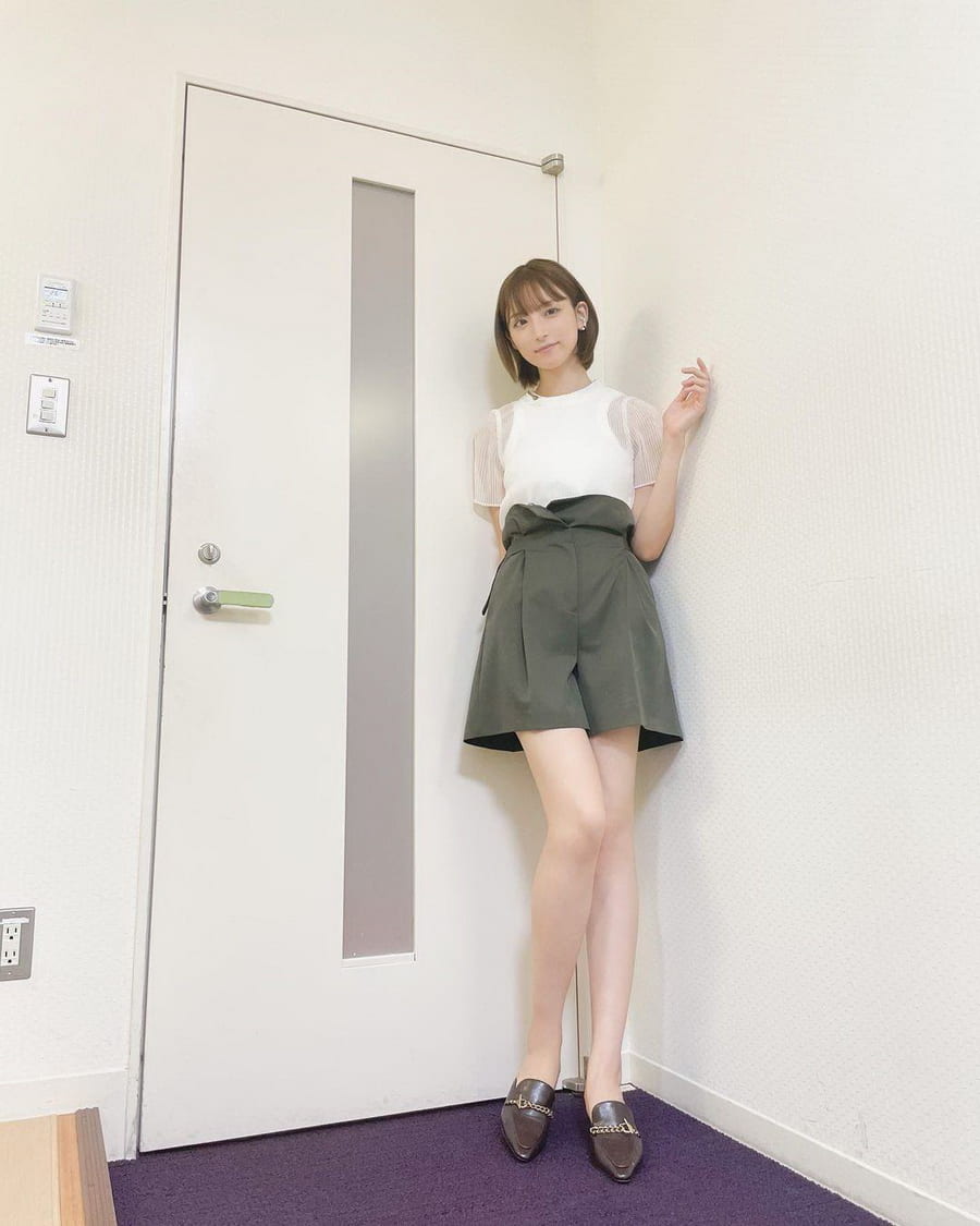 山崎あみ时尚大片 氛围感满满