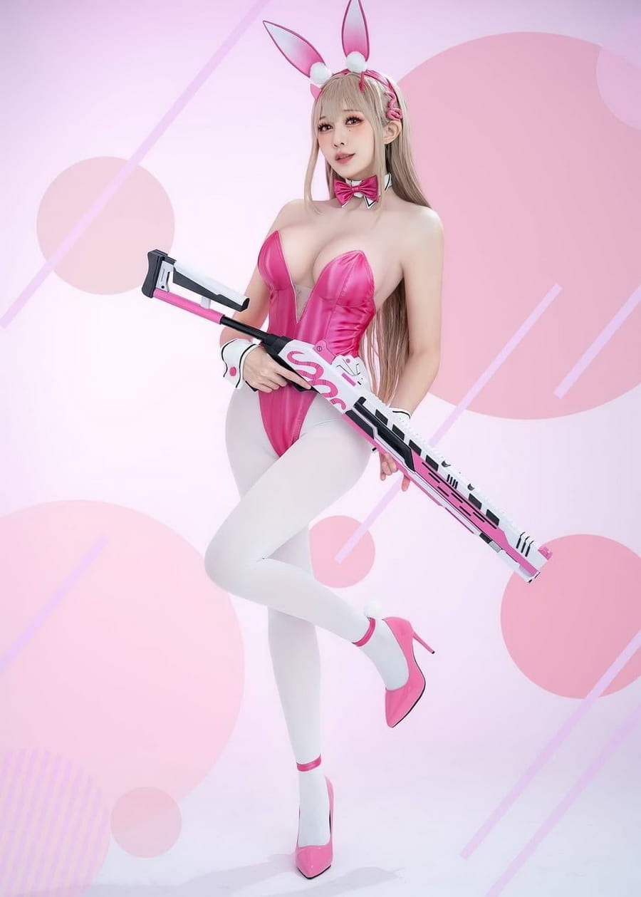 玄子Cos机甲风角色,硬朗又不失妩媚