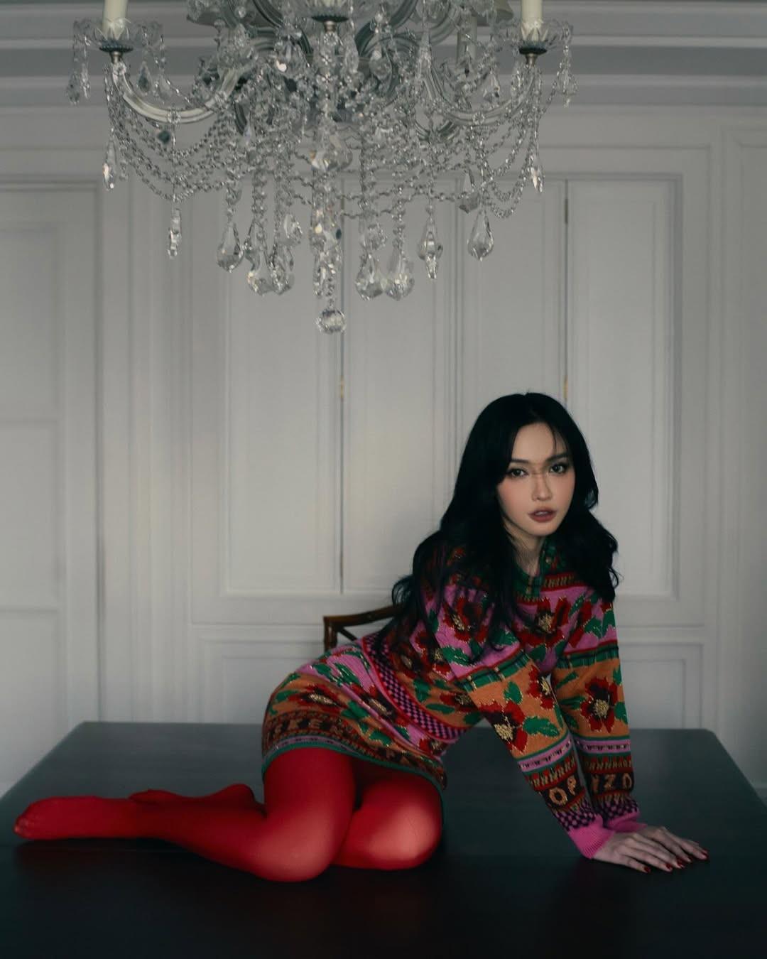 Bich Phuong休闲装扮,甜美笑容超康复