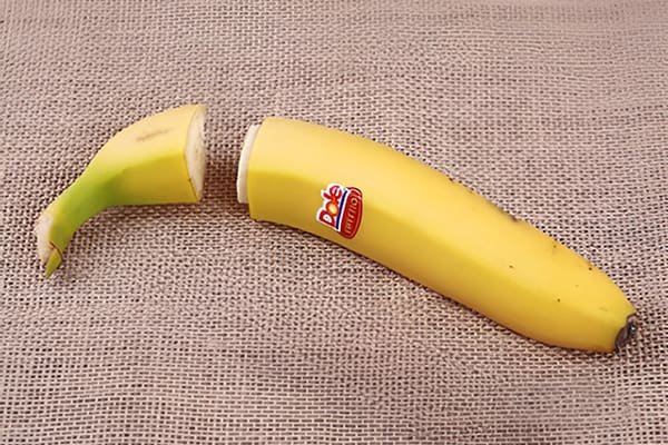 香蕉自制飞机杯图解1