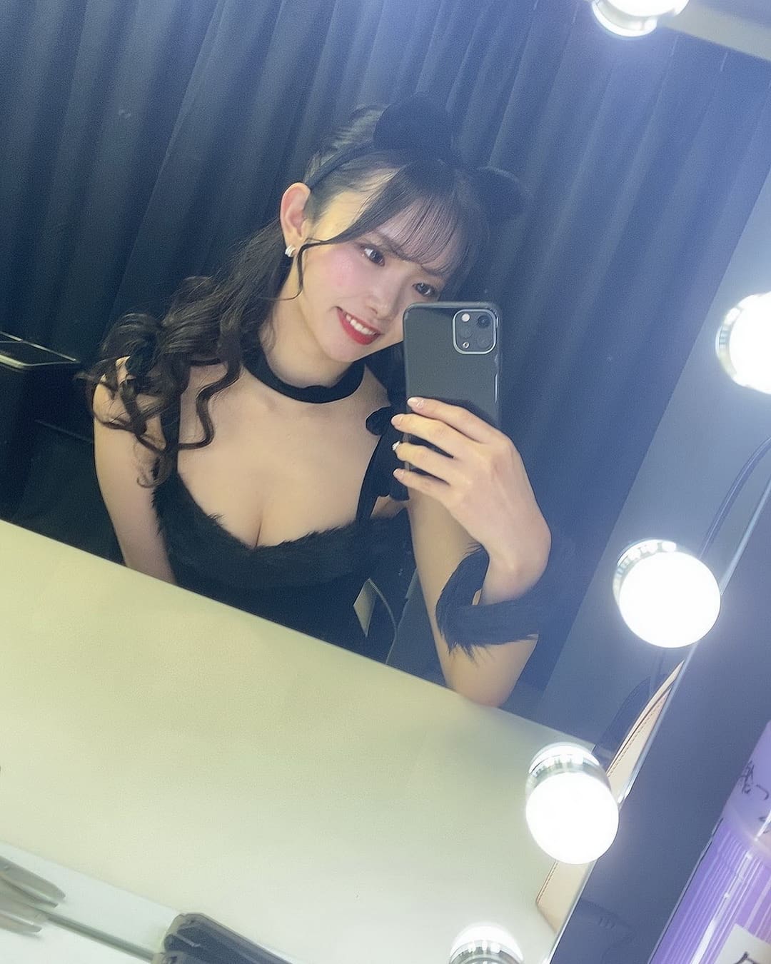 響蓮OL职场风写真