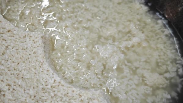 糯米酒变酸还能喝吗