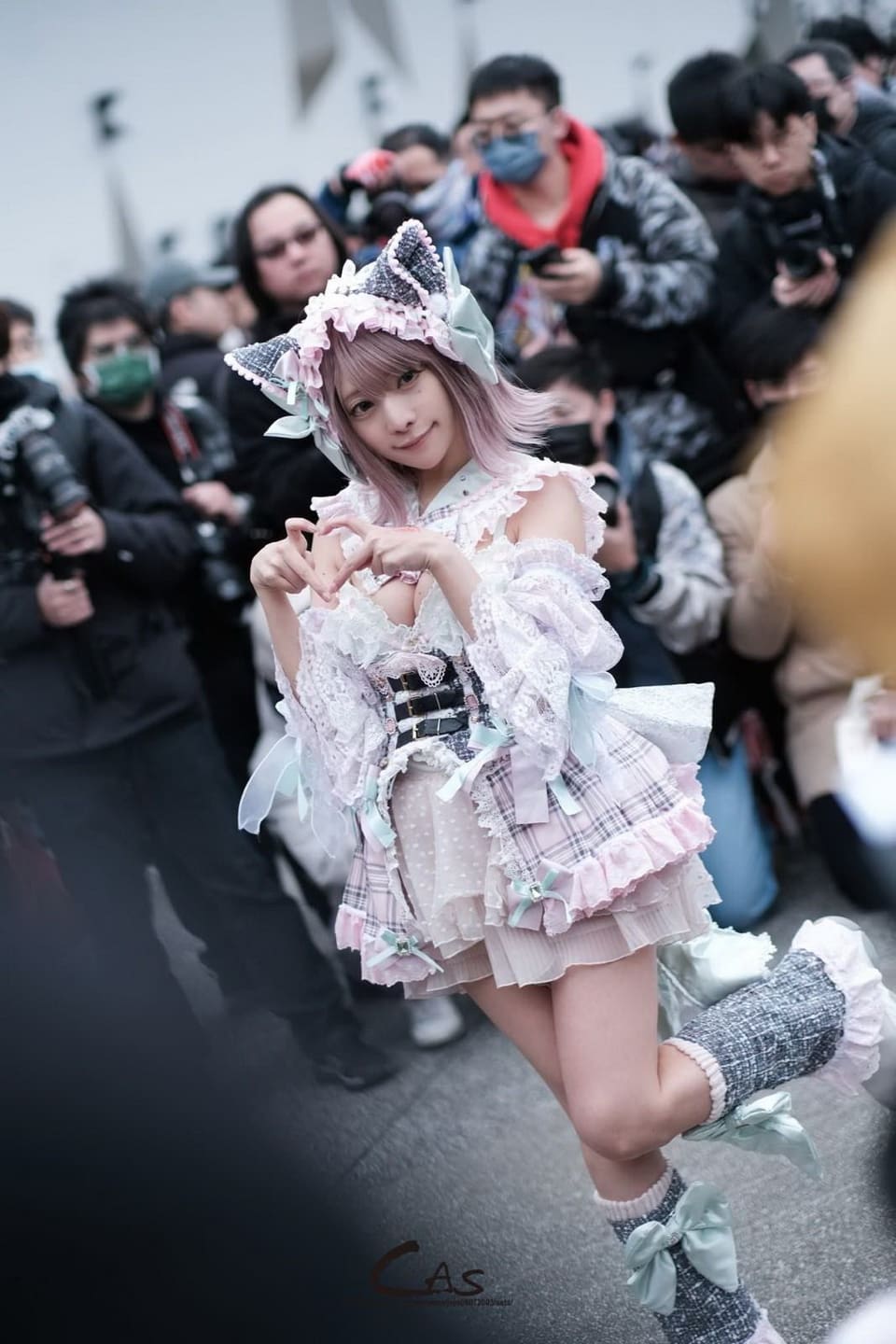 宫本彩希COS美图吸引粉丝关注