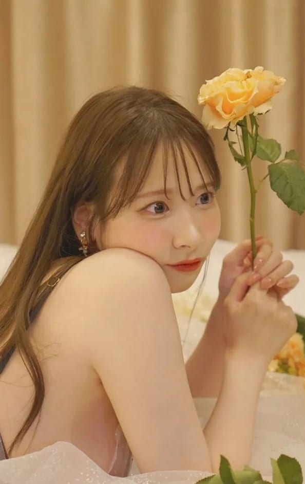 庵姬花甜美笑容