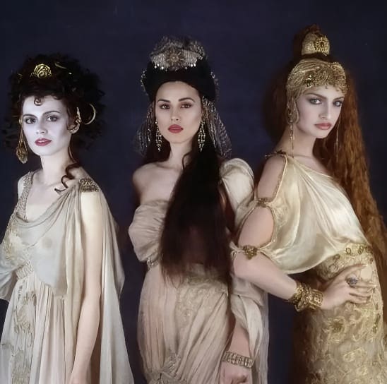 惊情四百年剧照