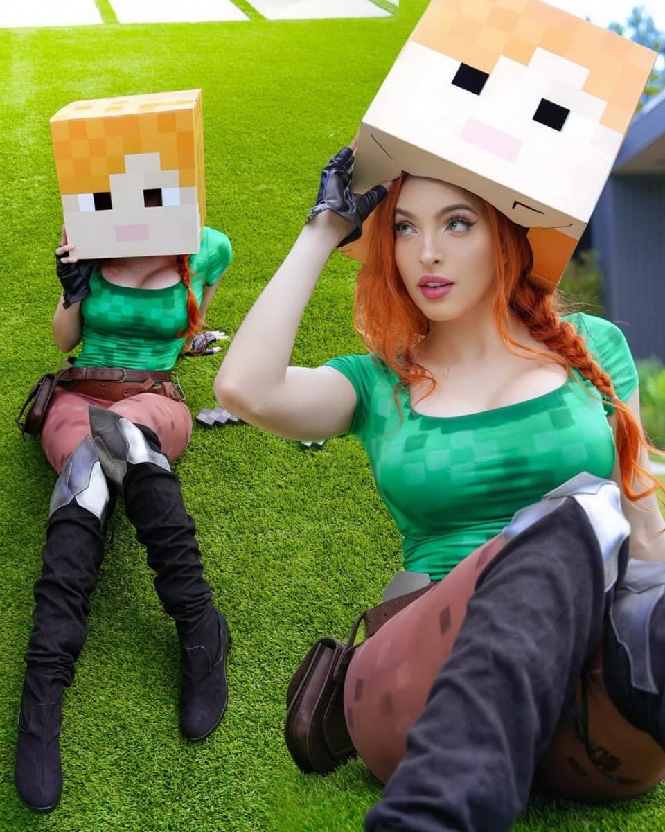 游戏角色cosplay创意姿势