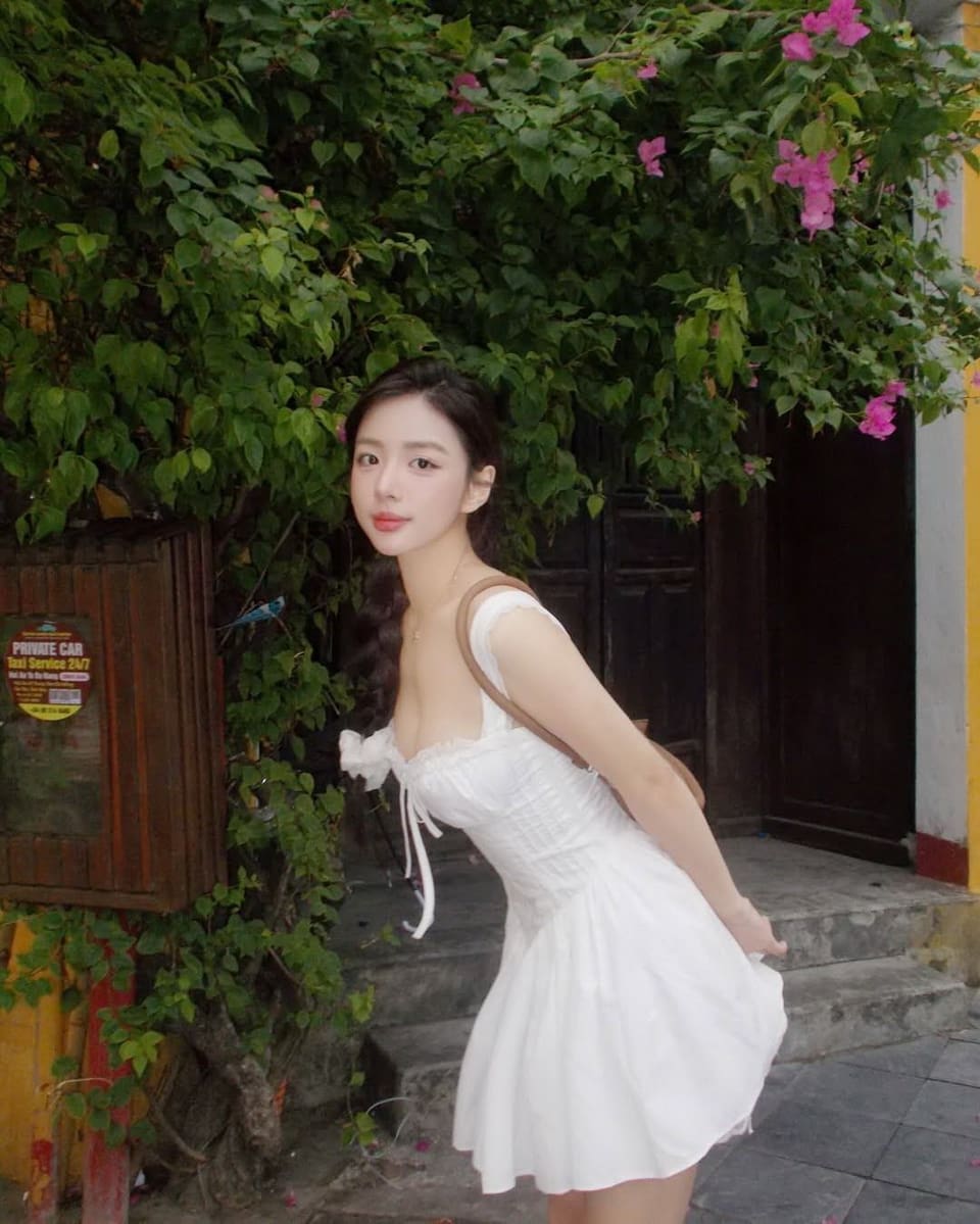 Minh Hang甜美笑容迷人眼球