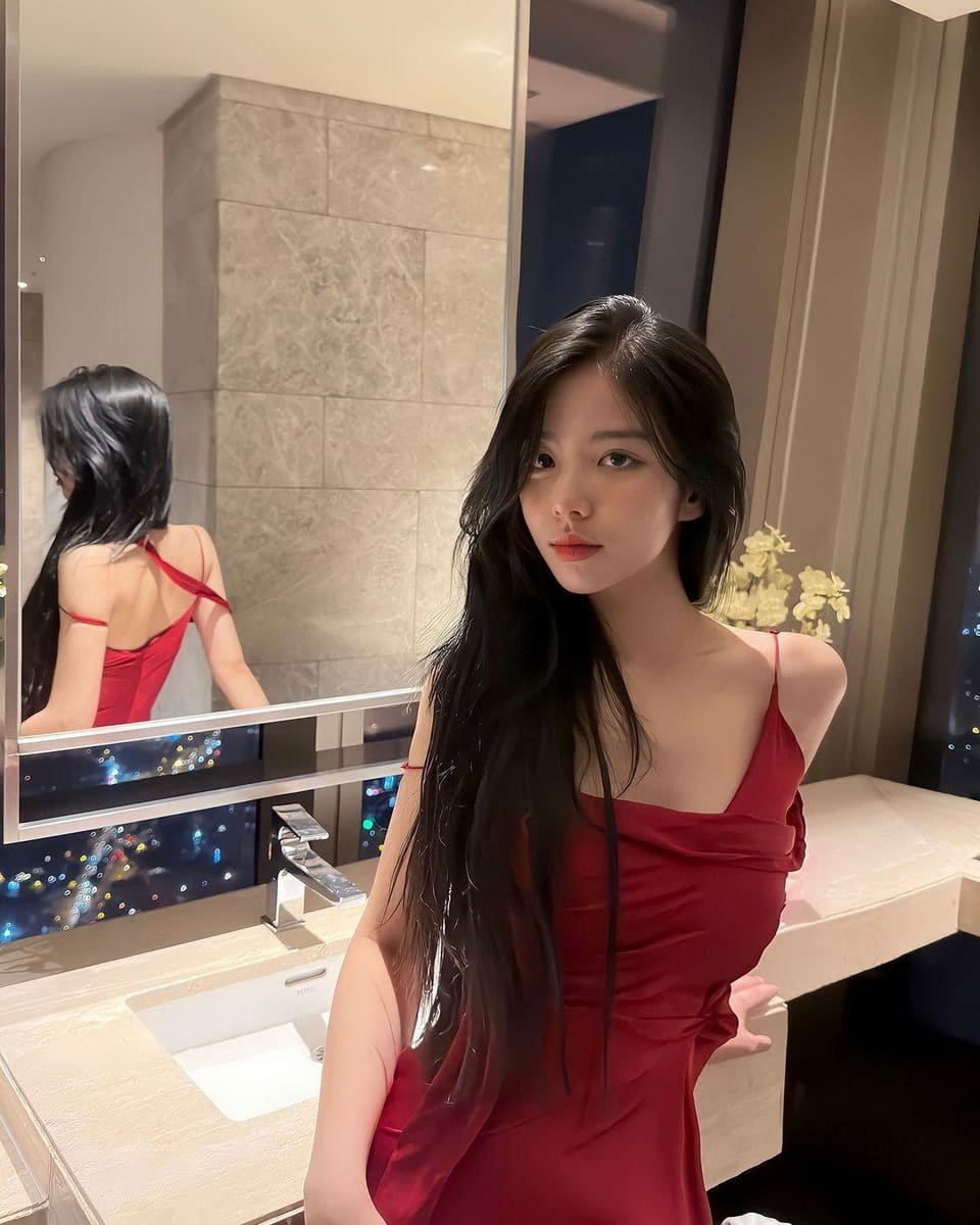 Minh Hang一举一动都吸睛