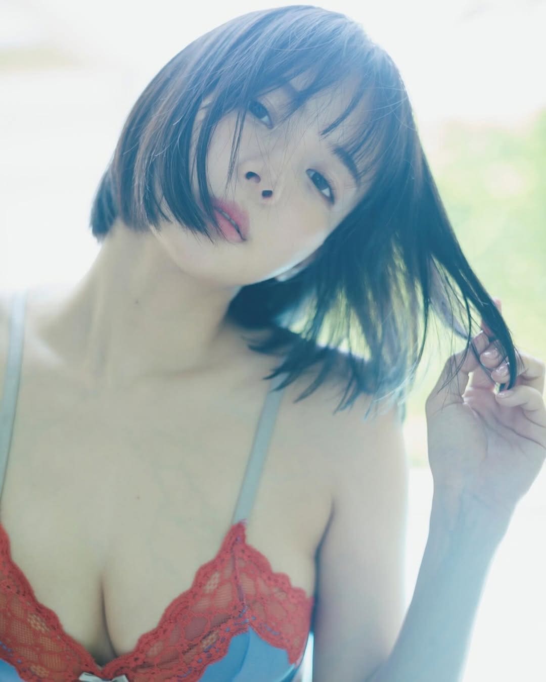 冈田纱佳性感内衣风格