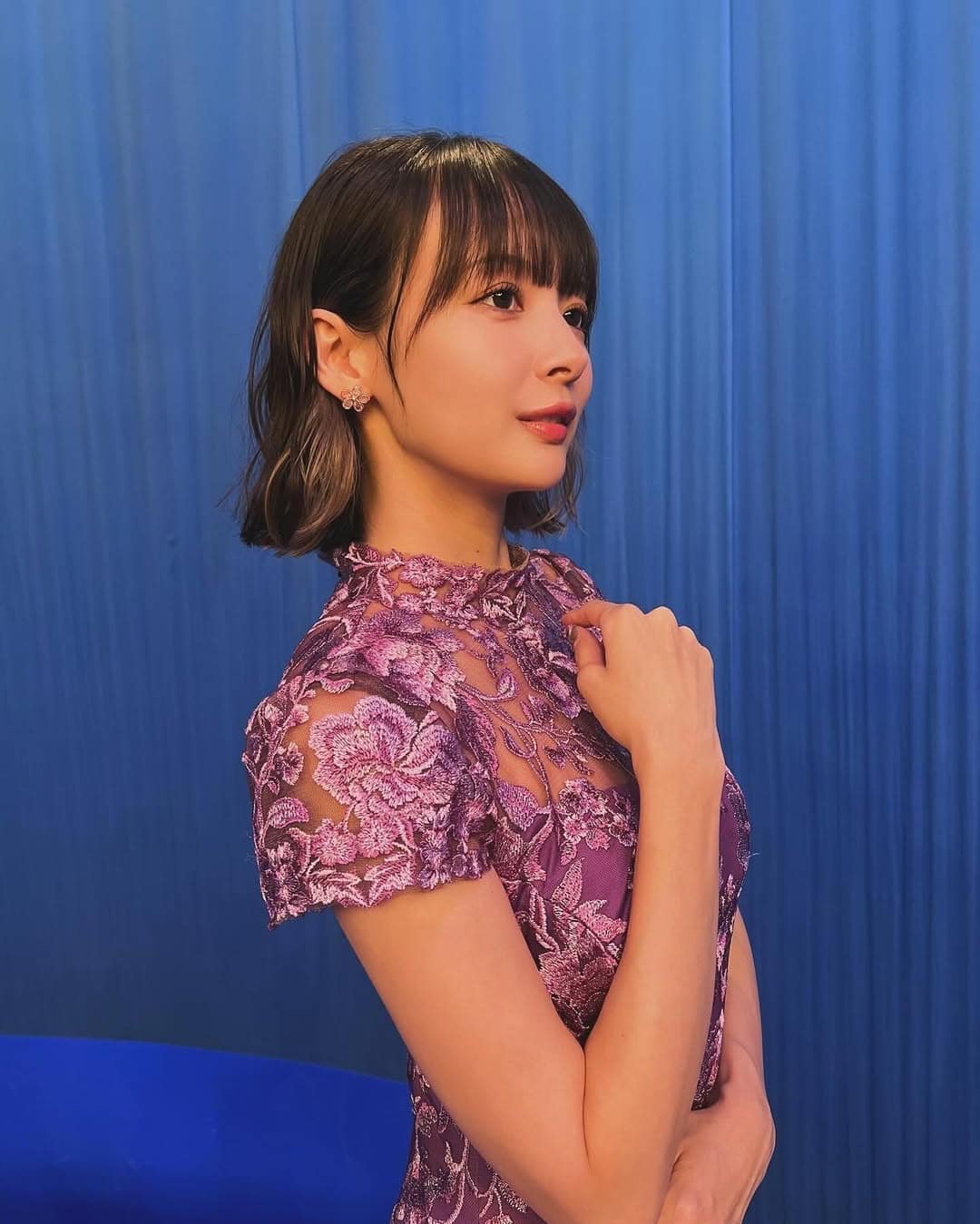 冈田纱佳优雅旗袍造型