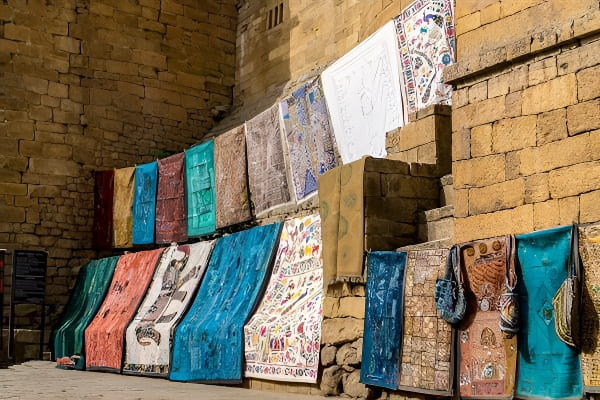 阳光下晾晒的被子梦境