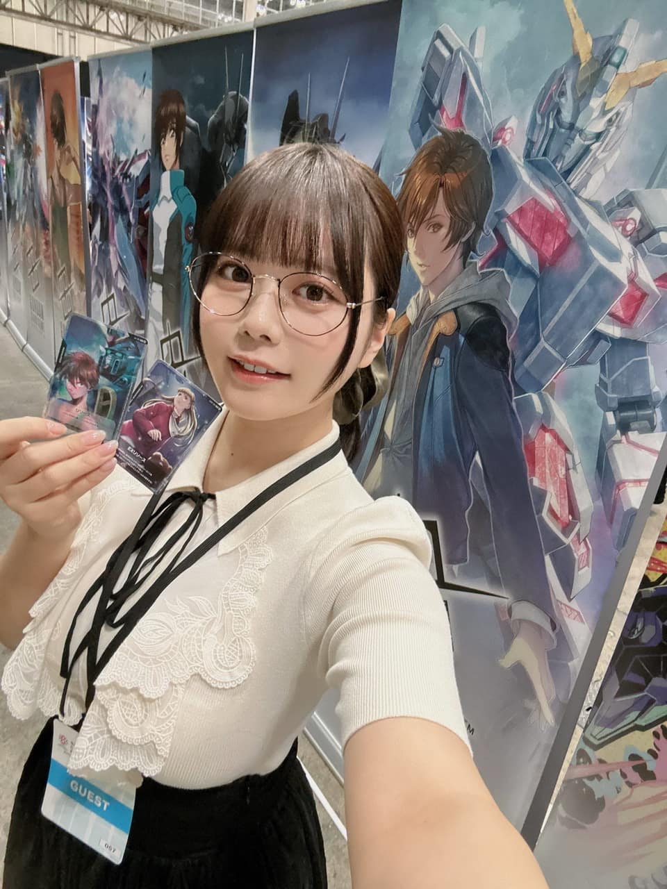 日常美照中的轻松笑容