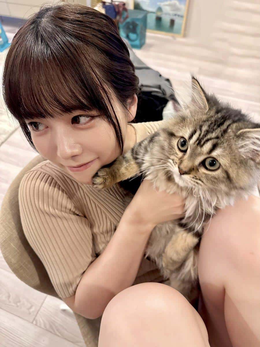 东云海居家镜头下的慵懒气质