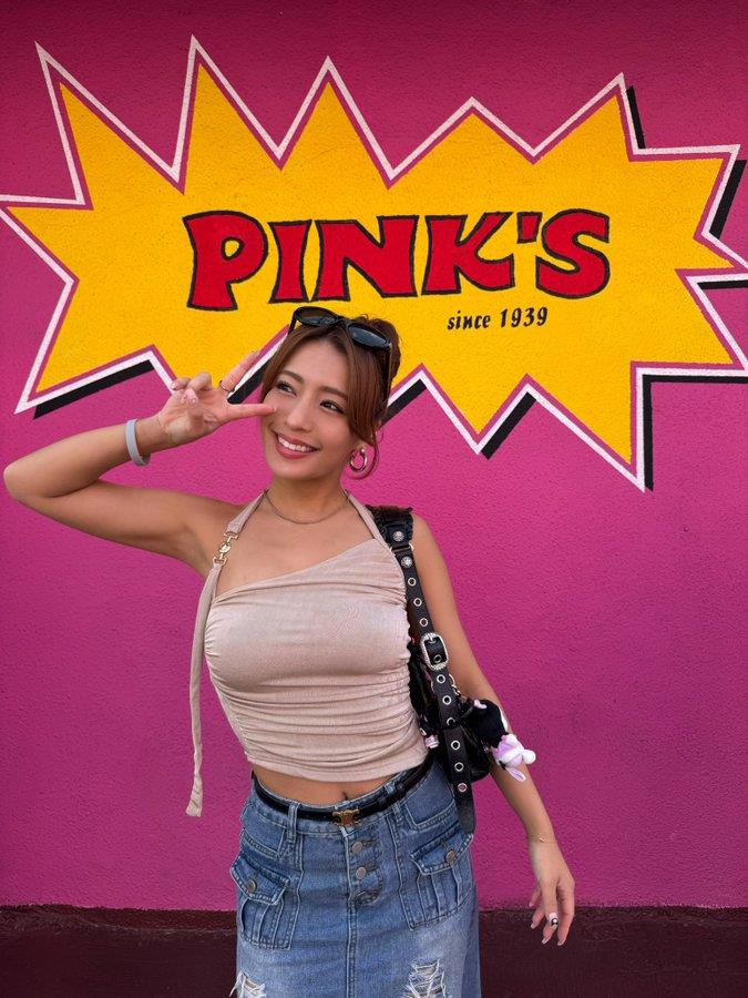 桥本梨菜展现自然美感