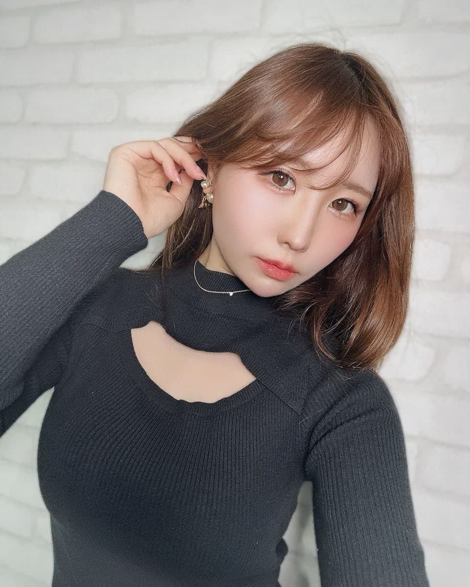 しらほしなつみ精致面容,岁月在她身上呈现完美风貌