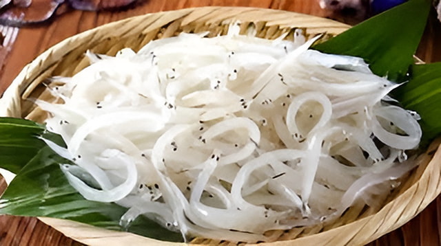新鲜太湖银鱼特写