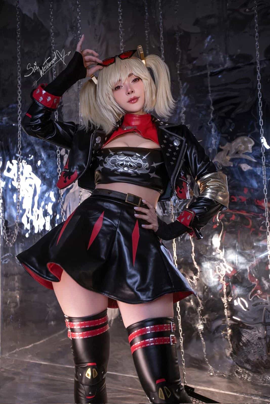 SaiWestwood以高质量Cosplay作品,呈现女爵的超凡魅力