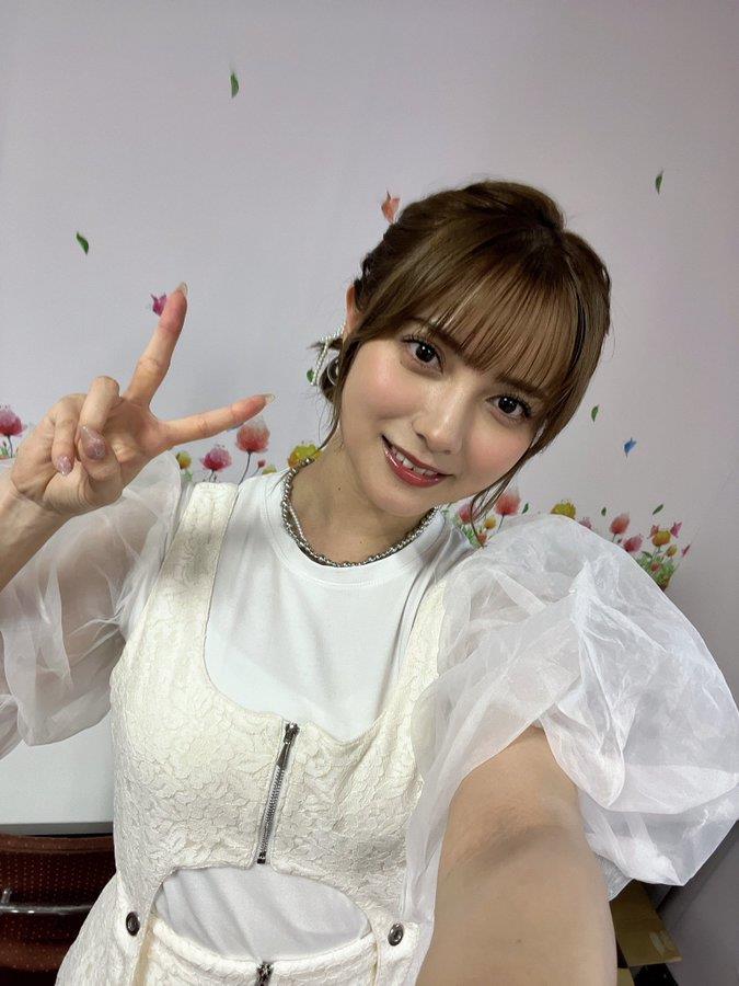 桃月梨子清新自然生活照