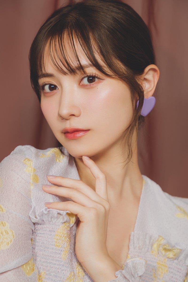 日系自然光影凸显肤感